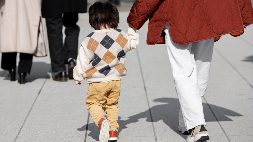100 Header Artikel Otulgro Manfaat Jalan Kaki buat Anak